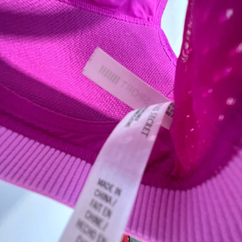 Victoria’s Secret sports bra size 32B - Picture 4 of 8